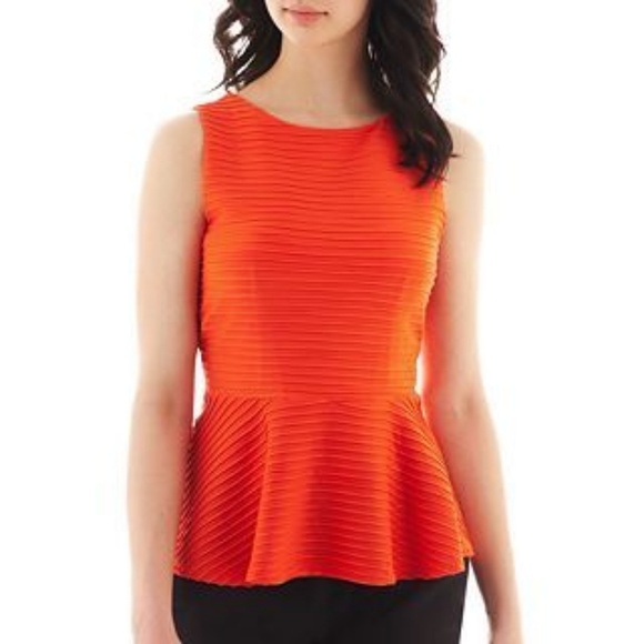Bisou Bisou Tops - Bisou Bisou textured peplum top sz XS *L